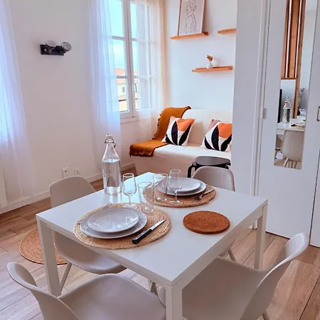 Le Nid De , T1 Coup De Coeur Avec Parking Appartement *