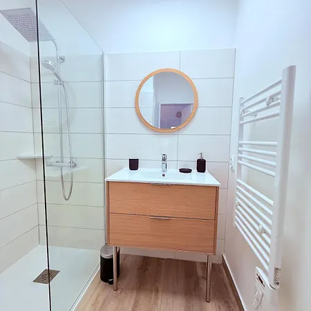 Le Nid De , T1 Coup De Coeur Avec Parking Appartement *