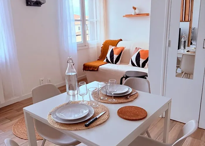 Le Nid De , T1 Coup De Coeur Avec Parking Appartement *